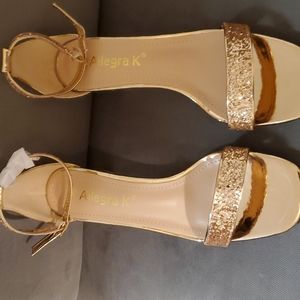 Beautiful size 9 ,NEW sandals. Allegra K, gold sparkle